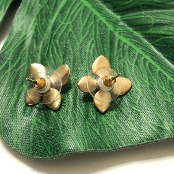 Stud Earrings 2 Pairs Gold Tone Flowers Yellow Rhinestone - Picture 4 of 6